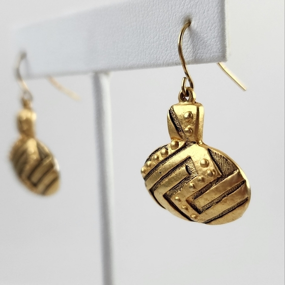 Chico's dangle earrings with metal tooling antique gold tone black details - Picture 7 of 11